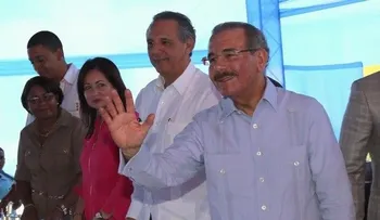 Presidente Medina inaugura liceo en Puerto Plata 