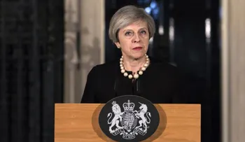 Theresa May como "enfermo y depravado", calificó a los autores ataque en Londres  