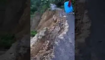 Se derrumba tramo carretero en San Francisco de Macorís