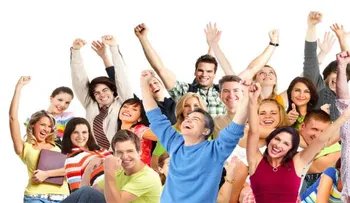 Personas con actitud positiva, lo hacen mejor y viven una vida más feliz