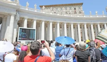 El papa dice cristiano que no sabe escuchar a Dios, no es libre