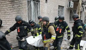 Ataque ruso con bombas guiadas en Zaporizhzhia deja al menos 11 muertos, entre ellos tres niños