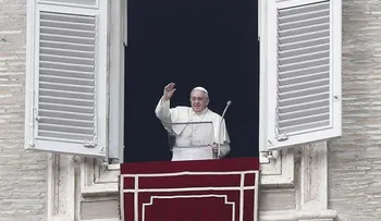 El papa dice que "la Iglesia no es un refugio para gente triste"