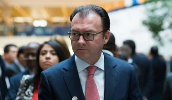 Luis Videgaray, secretario de Hacienda y Crédito Público, sale del gabinete de Peña Nieto