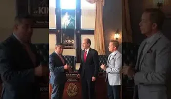  Ramfis Trujillo fue recibido en la alcaldía de Paterson, como si fuera un dignatario