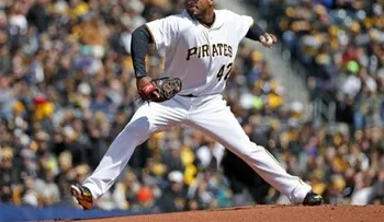 Liriano poncha a 10 en primer juego de la temporada
