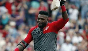 David Ortiz sigue acabando: pega jonrón, triple y doble en victoria de Boston