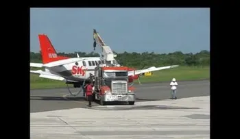 Pasajeros comentan la tensión vivida en avión duró cuatro horas sin poder aterrizar en el AILA 