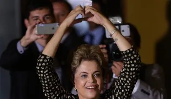 Senado de Brasil debate si enjuicia a la presidenta