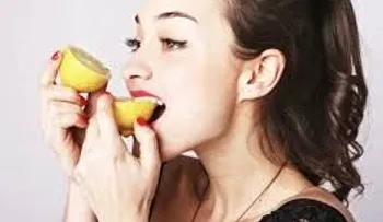 Comer limones te hace más fuerte, dicho por la ciencia; eliminan toxinas, limpian la piel y baja la presión