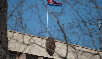 Tres personas desertan de Corea del Norte en un bote pesquero