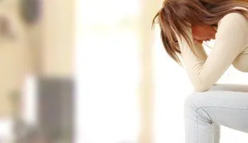 La depresión entre las adolescentes sigue aumentando y la mayoría no recibe tratamiento