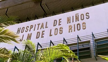 Niños de hospital venezolano no reciben comida y se alimentan por donaciones