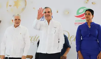 Presidente Abinader encabeza lanzamiento programa Navidad del Cambio 2022; afirma continúa trabajando para desarrollo de Santiago 