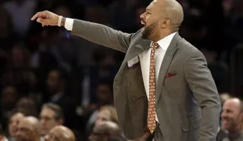 Knicks de Nueva York despiden a su técnico Derek Fisher