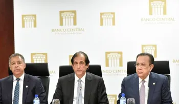 Gobierno plantea a bancos facilitar créditos para que personas de bajos ingresos adquieran viviendas