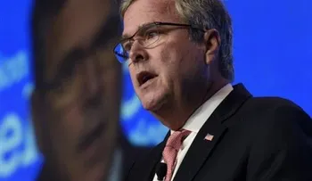 Jeb Bush dice respetar fallo sobre matrimonio gay en Florida