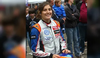 La colombiana Tatiana Calderón llega a la Fórmula 1 como piloto de pruebas