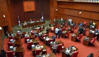 Senado aprueba proyecto contra lavado de activos incluyendo a bancas de apuestas