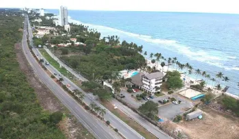 Extranjeros y turistas que abandonen resorts tendrán que mostrar constancia para transitar