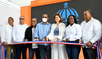 Gobierno entrega carretera y calles asfaltadas en Guayajayuco