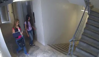 ADVERTENCIA: venezolanas atracadoras te ponen a oler una botella de agua...