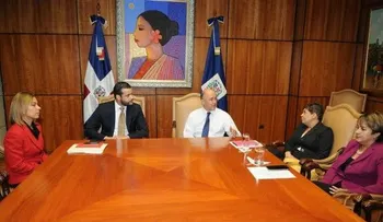 Procurador se reúne con empresarios para tratar formato certificado No antecedente penal