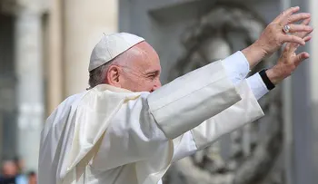 Los 11 gestos del papa Francisco que han sorprendido al mundo
