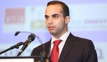 La Justicia ordena que un exasesor de Donald Trump se reporte a prisión para  cumplir su condena