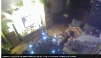 Una exposición muestra escenas privadas captadas por webcams sin que sus protagonistas lo supieran