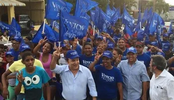 Castillo Semán realiza mano a mano en Los Praditos