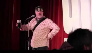 Comediante bromea sobre su muerte y fallece en el mismo show 