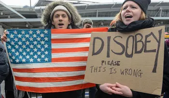 Tener una green card; no exime del veto de Trump a países de mayoría musulmana