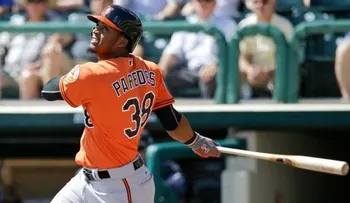 Toronto reclama en waivers a dominicano Jimmy Paredes