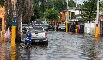 Onda tropical provocará aguaceros y tormentas este domingo en el Gran Santo Domingo y otras provincias