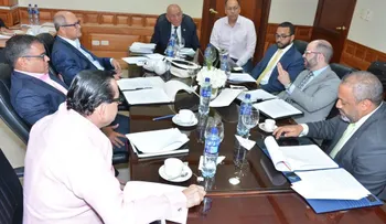 Senadores invitarán al ministro de Hacienda a discutir Proyecto de Declaración Patrimonial y Revalorización