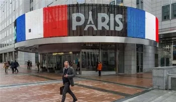 Francia bombardea blancos del Estado Islámico