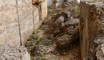 Al menos diez muertos al derrumbarse un muro en una ciudad de RD del Congo