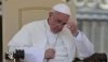 Indígenas canadienses solicitan al Papa que se disculpe por abuso infantil