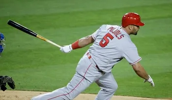 Bartolo gana el  222 de su carrera; Pujols conduce a los Angelinos