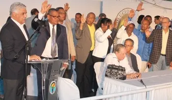 Regresan al PRD, 27 dirigentes del PRM