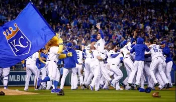Kansas City  avanza otra vez a la Serie Mundial
