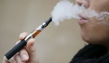 Prohiben el uso de los cigarrillos electrónicos en todos los vuelos hacia y desde EEUU