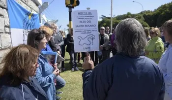 Familiares submarino San Juan viven tremenda angustias de â??saber si viven o noâ?