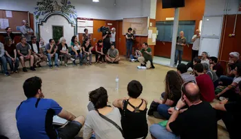 Referéndum en Cataluña: independentistas prometen defender los centros de votación