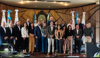 ACOPROVI fortalece lazos para mejorar permisos y vivienda