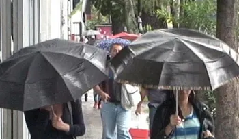 Onda tropical traerá lluvias este viernes 
