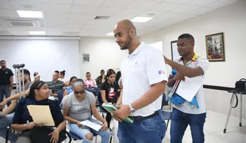 Ministro de Trabajo impulsa inclusión laboral con ferias de empleo