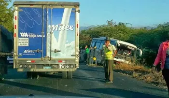 Un muerto y 6 heridos durante accidente en ruta Azua-Baní 