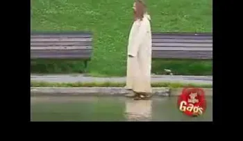 Bromas de Jesús en la calle (VIDEO)